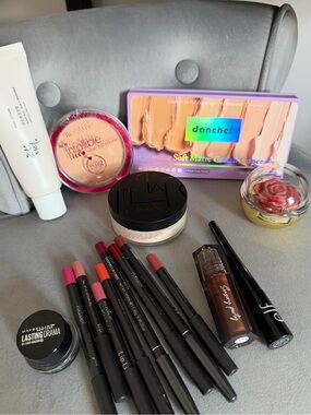 Gently Used Makeup Products 💄